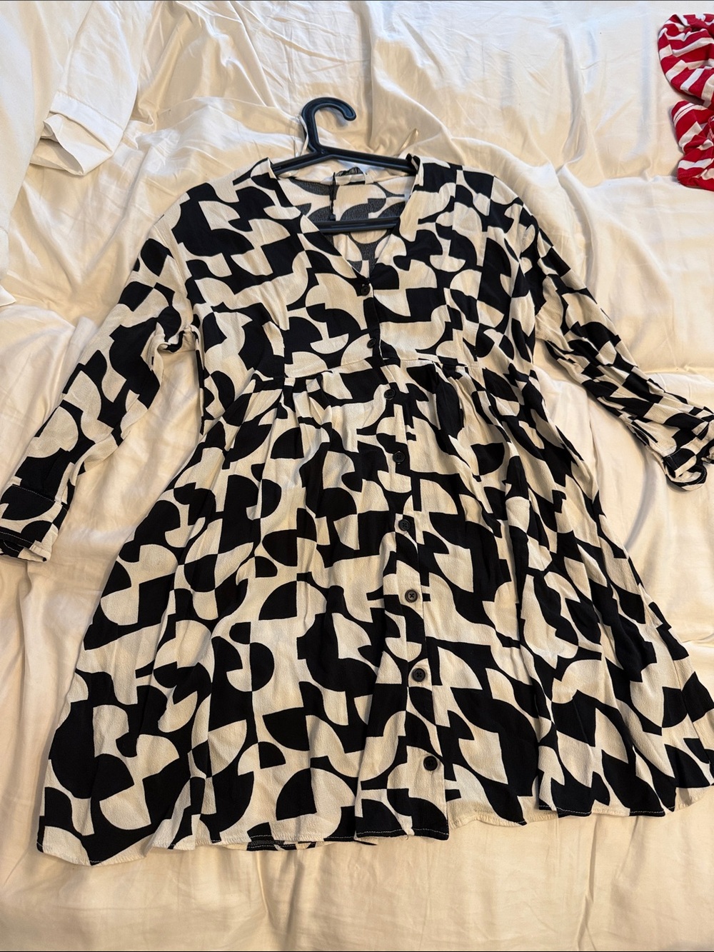 Zara Black & White Geometric Long-Sleeve Button Dress